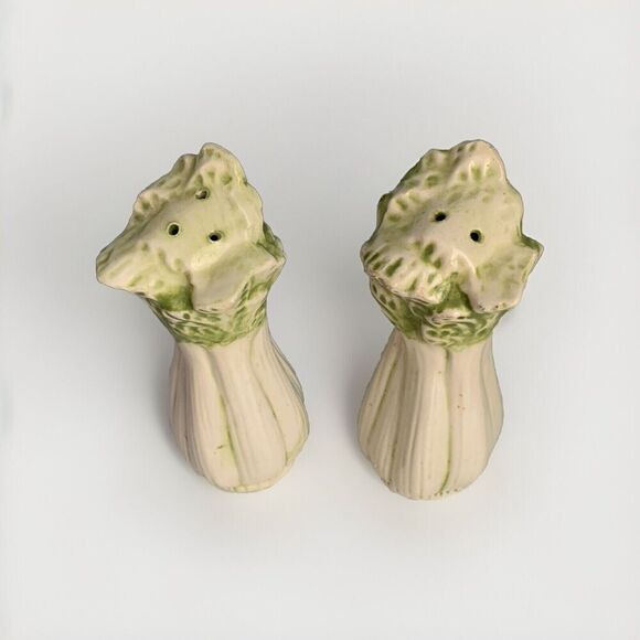 Vintage Celery Salt & Pepper Shakers Green White Made 1960s MCM Mid Century - Picture 2 of 10
